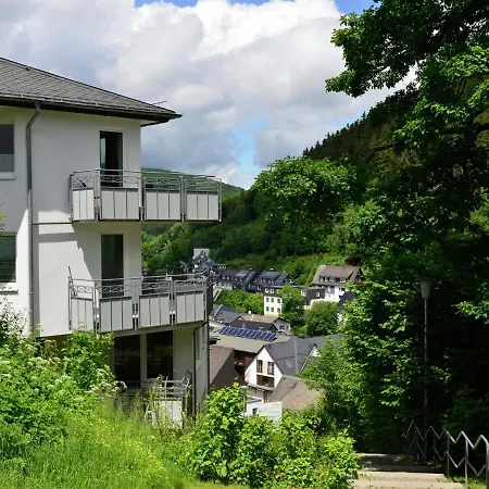 Apartment Modernes Mit Zentralheizung In *