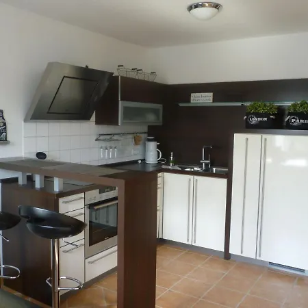 Modernes Mit Zentralheizung In Apartment *