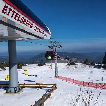 Apartment Modernes Mit Zentralheizung In *