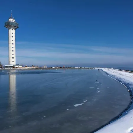Modernes Mit Zentralheizung In